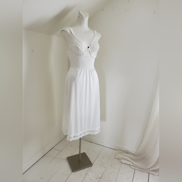 Vintage Vanity Fair White Control Top Slip Dress with Underwire Cups size 38C - Picture 1 of 7